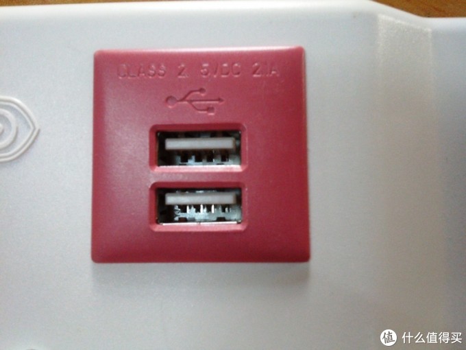 不会触电的国产用电安全神器--- 通领 漏电保护 防水防雷 带USB 插线板