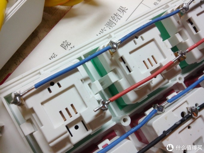 不会触电的国产用电安全神器--- 通领 漏电保护 防水防雷 带USB 插线板