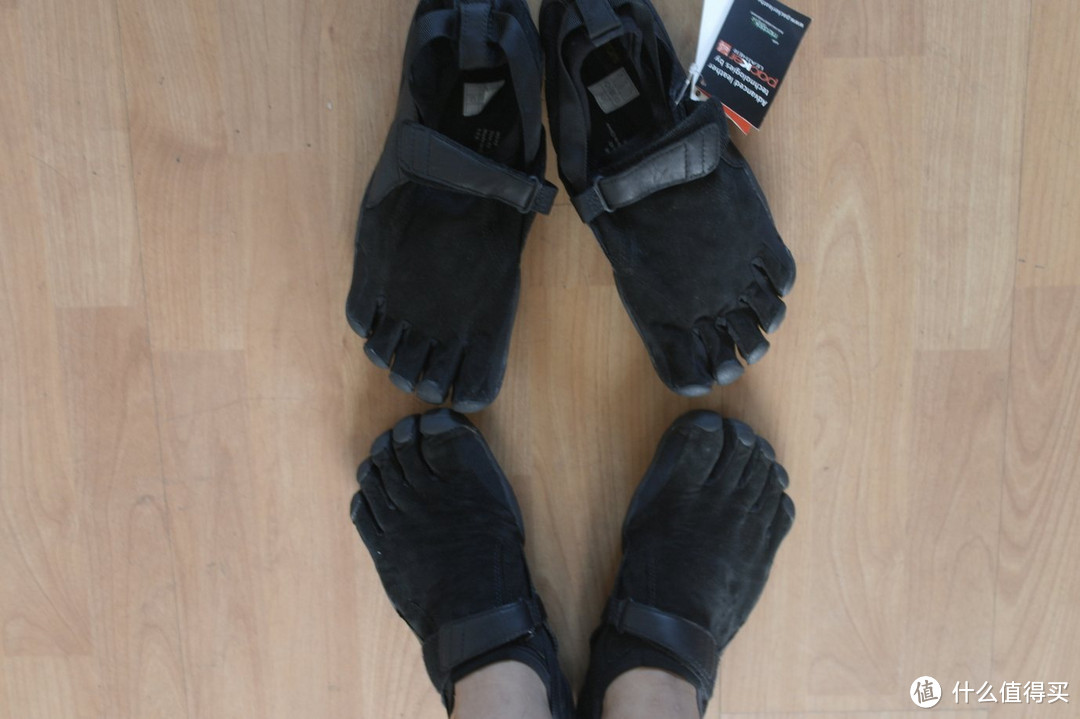 从Rei海淘一双Vibram FiveFingers KSO Trek袋鼠皮 越野五趾鞋 又代购一双 发现两双鞋子盒子不一样。。。