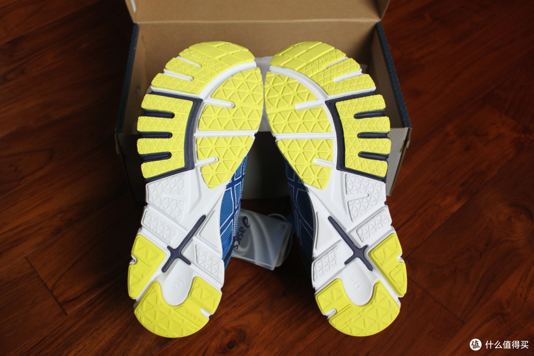asics 亚瑟士 GEL-Lyte33 2 T317N 男款轻量缓震跑鞋开箱及试跑感受