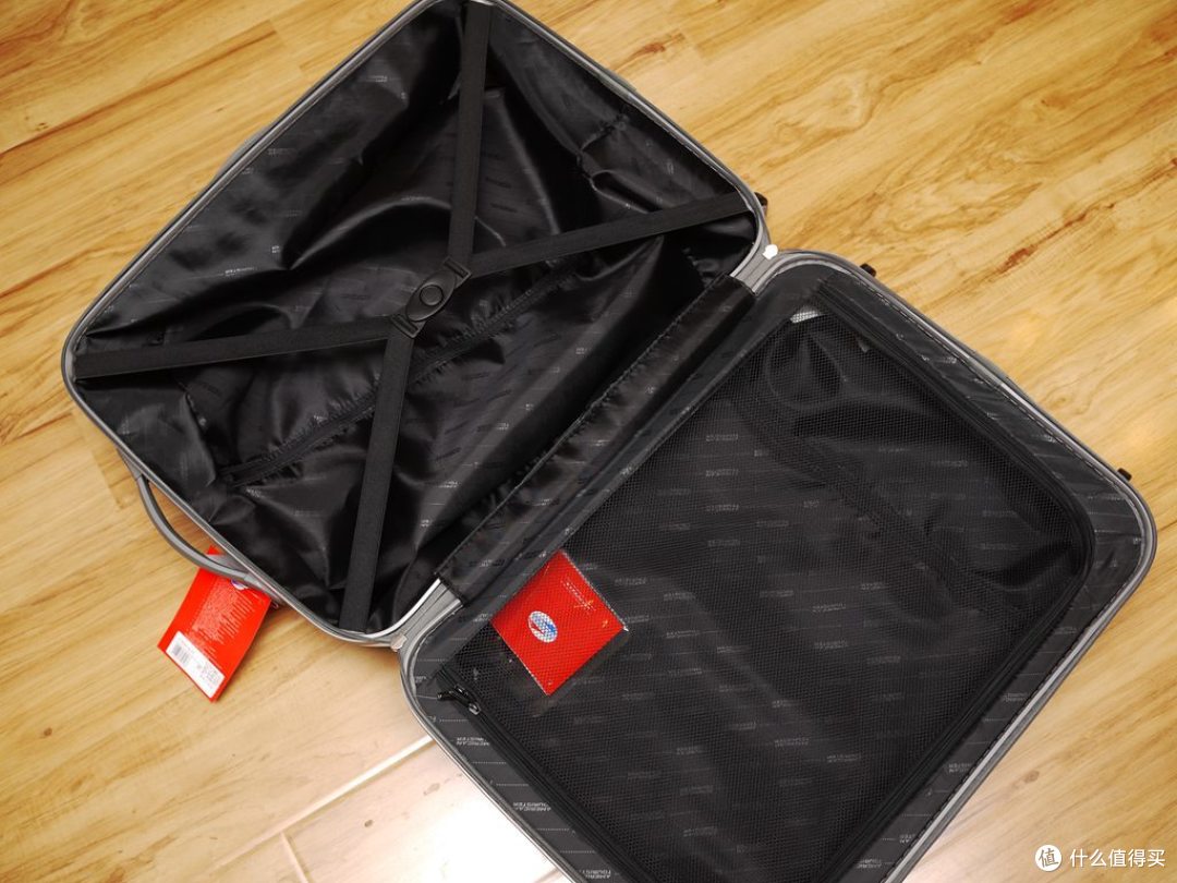 AmericanTourister 美旅箱包 100%PC坚韧时尚炫彩万向轮拉杆箱 40T*49010金属灰24寸 小晒