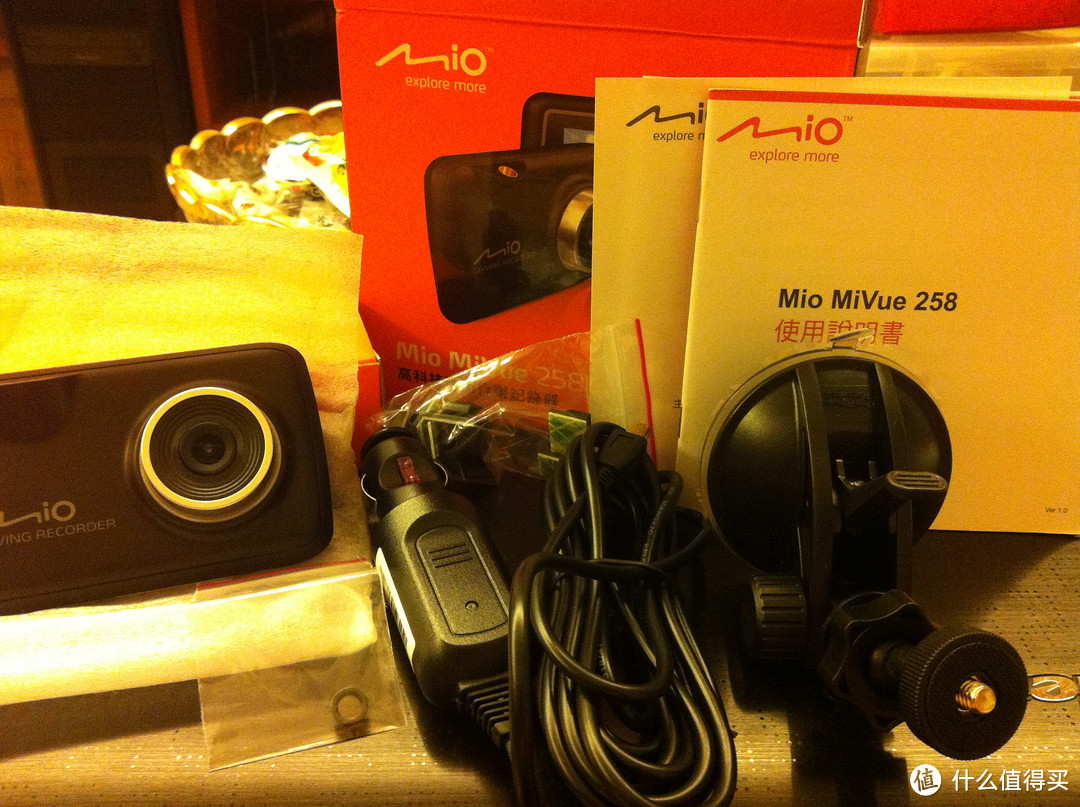 到货鸟！！！Mio 宇达电通 MiVue 258 高科技车用 行车记录仪