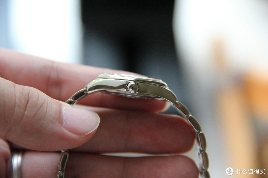 ASHFORD购买的 Movado 摩凡陀 思博特系列 0606497 女士石英腕表被税记