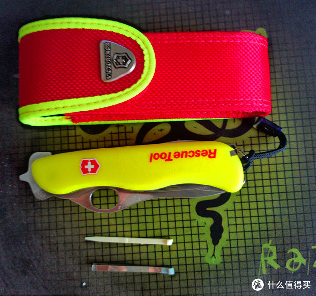 Victorinox 维氏军刀 0.8623.MWN带尼龙套 救援工具