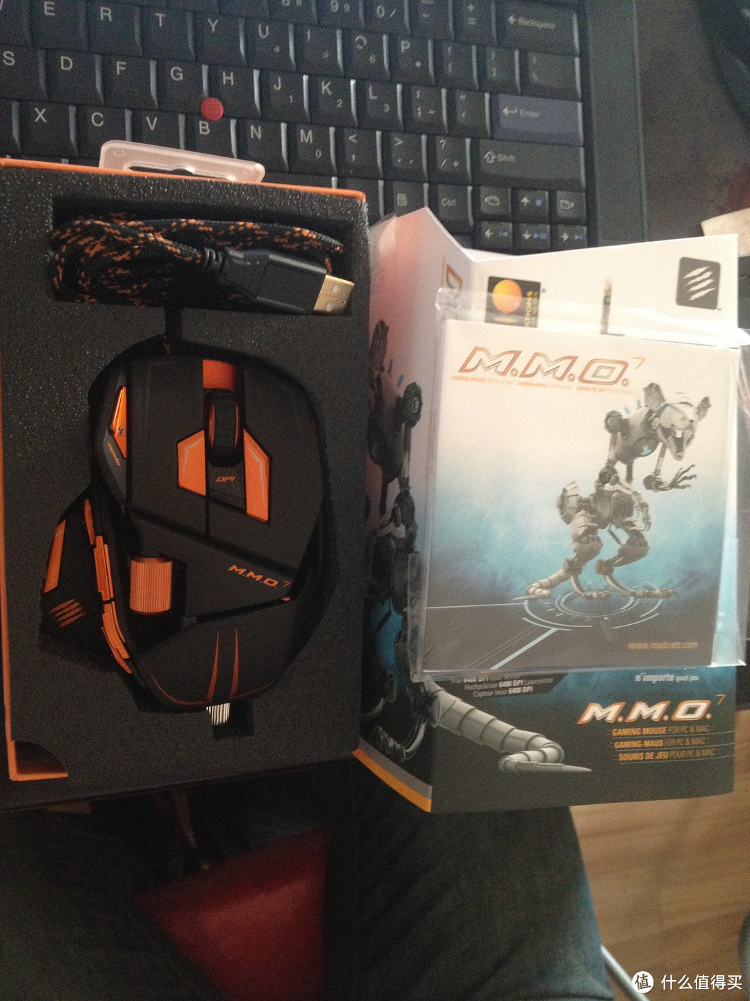 高端大气上档次-----Cyborg 赛暴客 M.M.O.7 游戏鼠标 炎魔版开箱