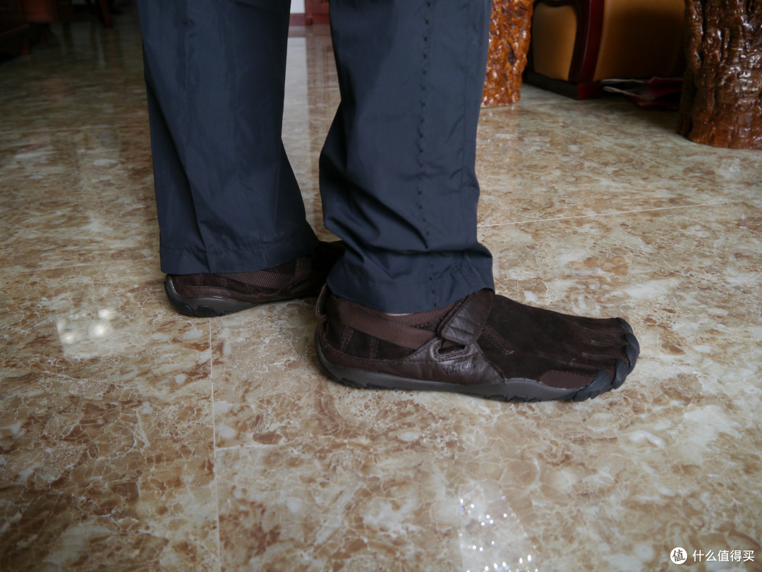 神价格的 Vibram FiveFingers KSO Trek 男款 越野五趾鞋,迟来的晒单。