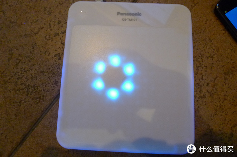 Panasonic 松下 Qi技术 Charge Pad QE-TM101无线充电板