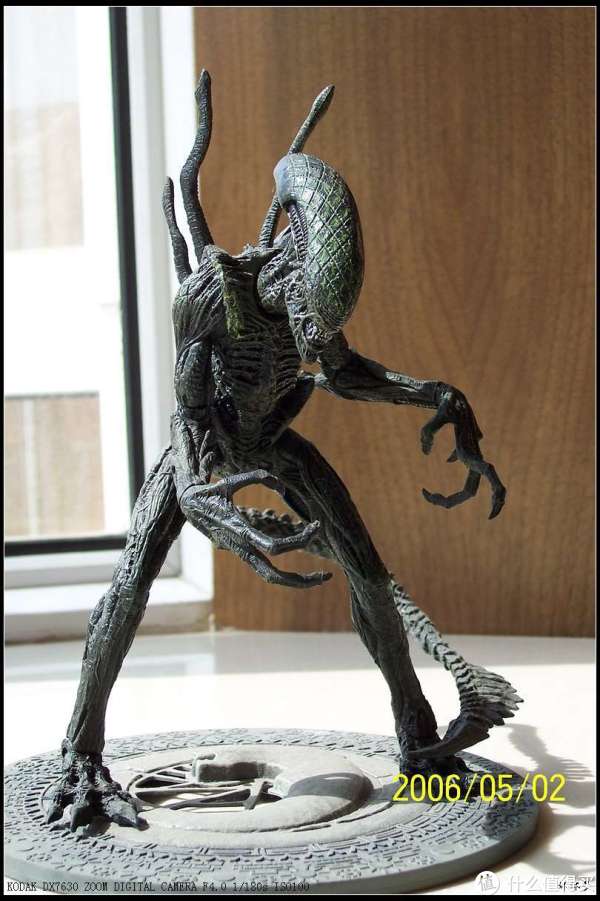 热门电影里面的角色都可以被做成玩具,像铁血vs异形,机械战警,终结者