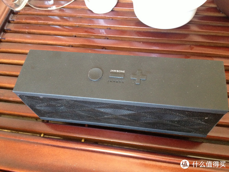 Jawbone JAMBOX 蓝牙无线便携音箱 官翻版 开苞图