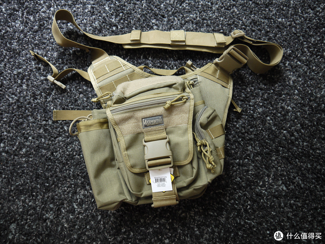 “美马”  Maxpedition 马盖先 jumbo versipack 应该是机动”激动“鞍袋的说