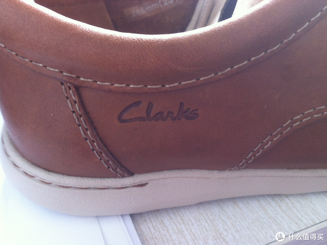 亚马逊神价格的 Clarks 男鞋 Redruth Go 2035309 + General Pace5 2035271 两双等于一双专柜价