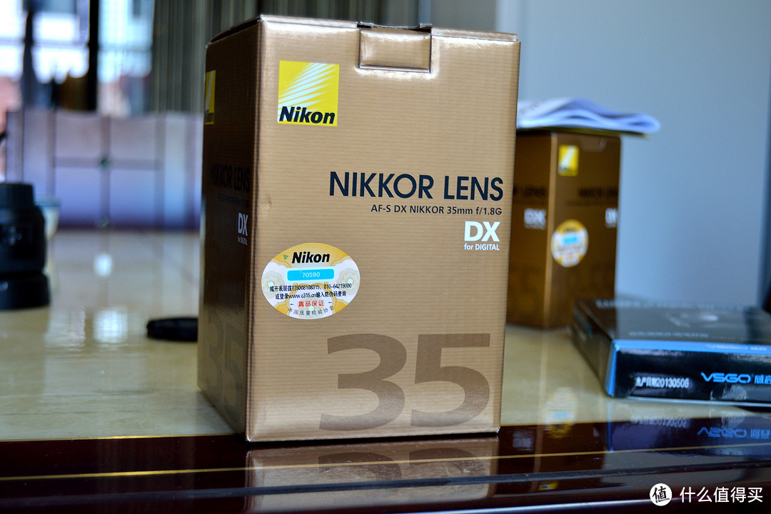 零基础新手入 Nikon 尼康 AF-S DX 35mm F1.8G  定焦狗，鼓足勇气来晒单