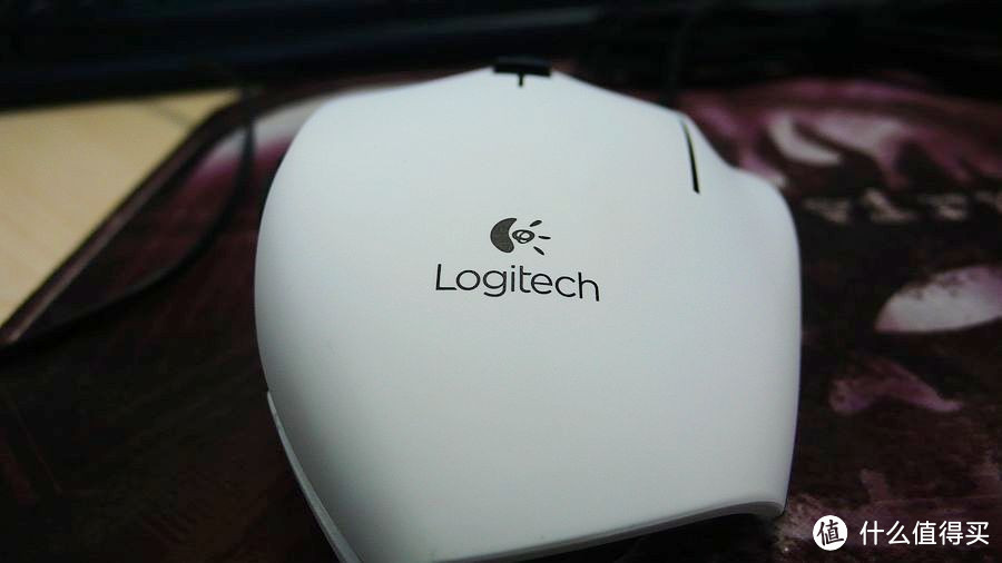 晒 白色 Logitech 罗技 G600 游戏鼠标