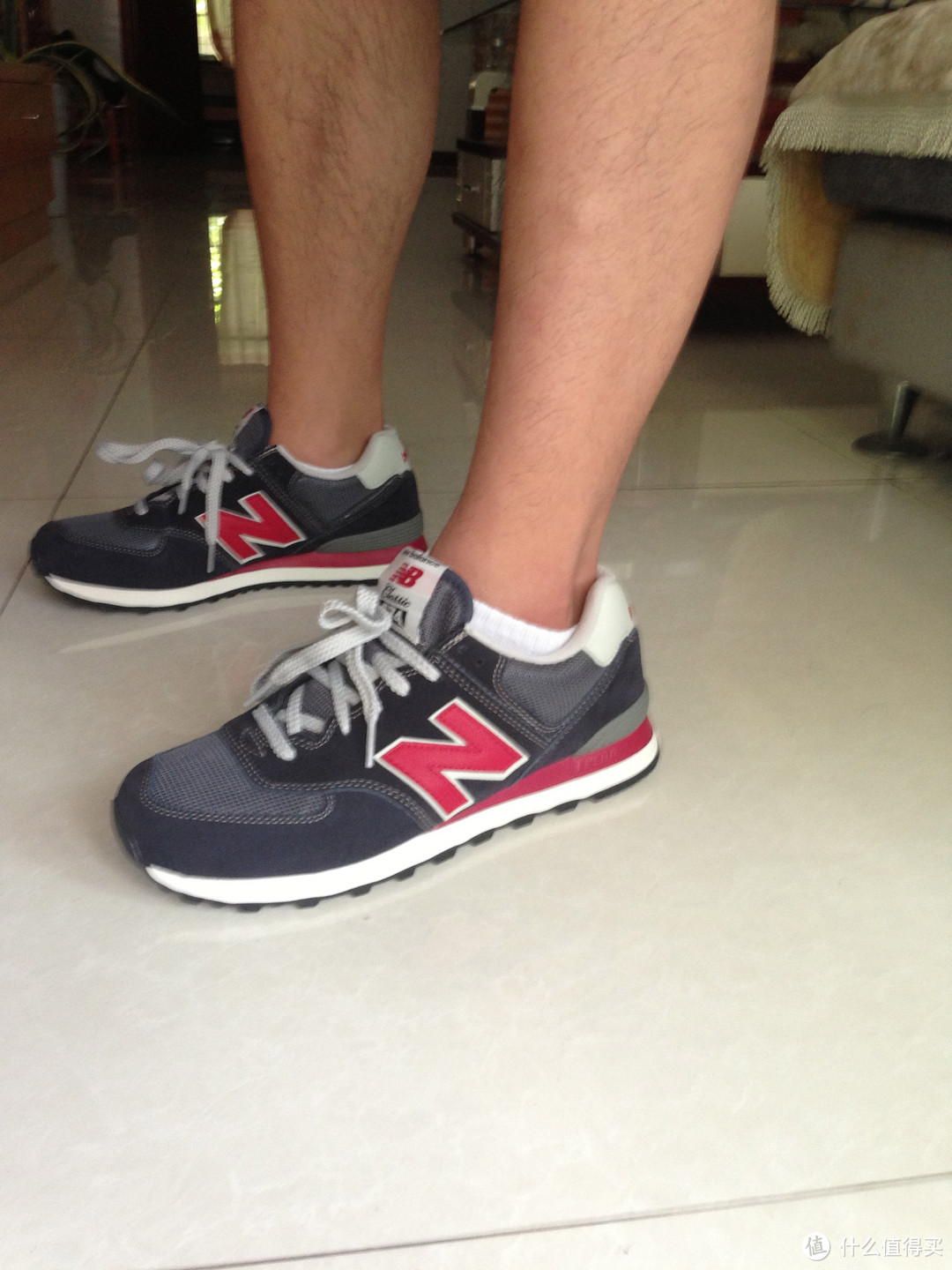 伯爾藍 唇膏紅色 new balance 新百倫 男 復古鞋 ml574vdn 入手,真