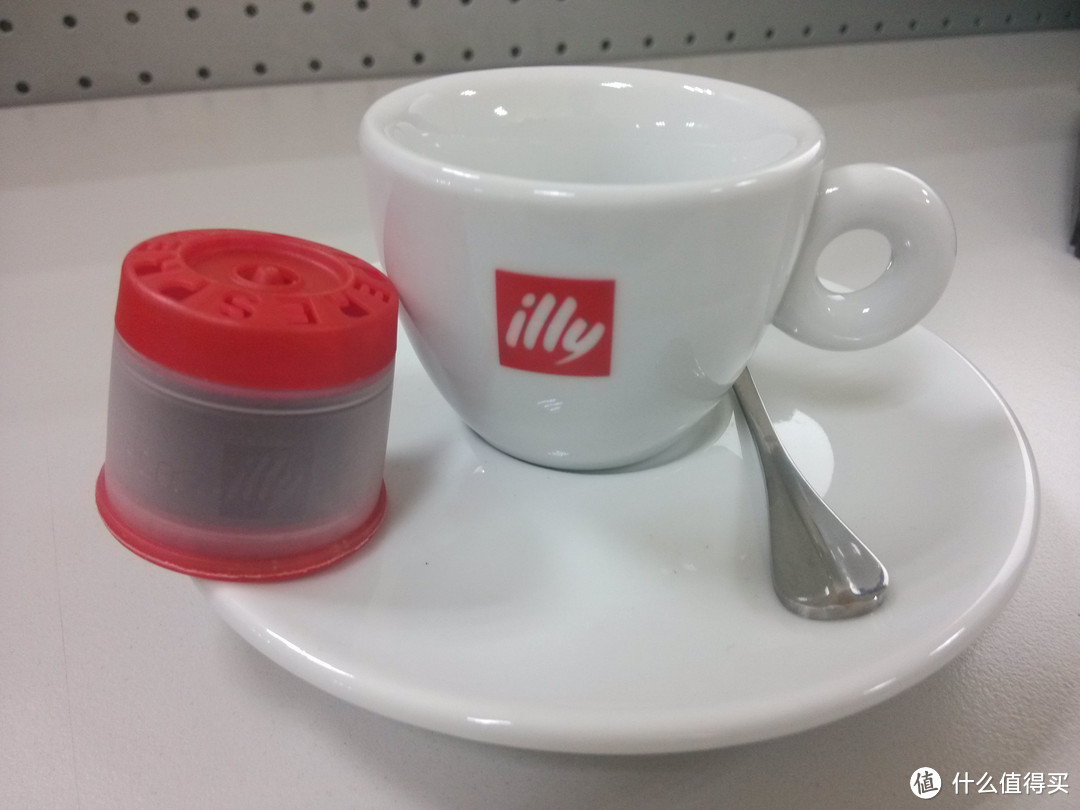 纯正的意式Iperespresso，illy 新款Y3 胶囊咖啡机