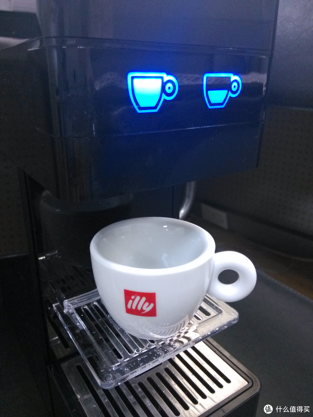 纯正的意式Iperespresso，illy 新款Y3 胶囊咖啡机