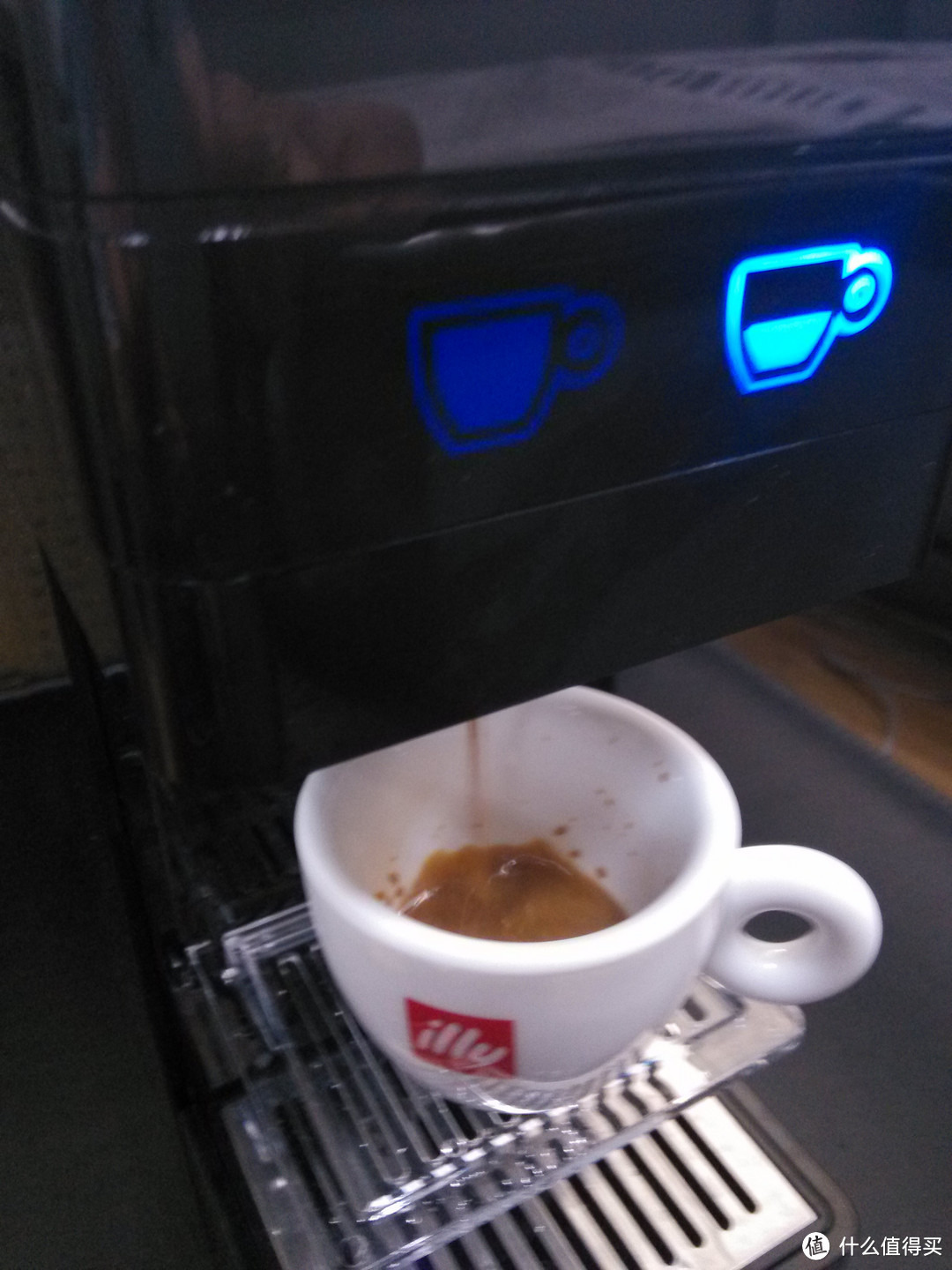 纯正的意式Iperespresso，illy 新款Y3 胶囊咖啡机