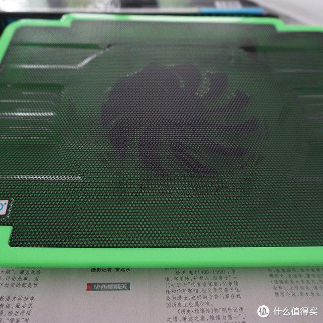 9.9元的 越来越酷 薄冰 笔记本散热器