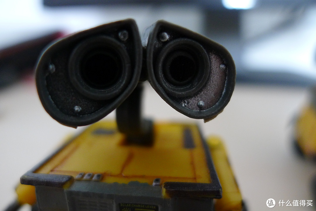 解毒热议纷纷的高仿版渣做工 WALL·E 瓦力