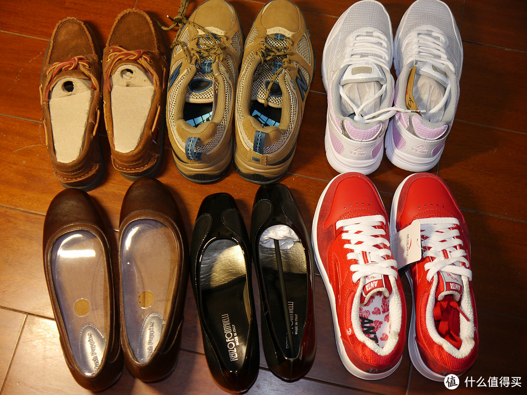 帮女王买的一些鞋子：Hush Puppies 暇步士 女鞋、Sebago  Docksides 船鞋（认真拍照晒单）