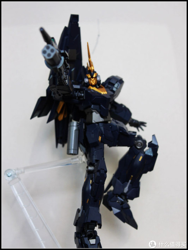 12妹你不要领便当啊——万代 robot魂 141 报丧女妖 banshee norn