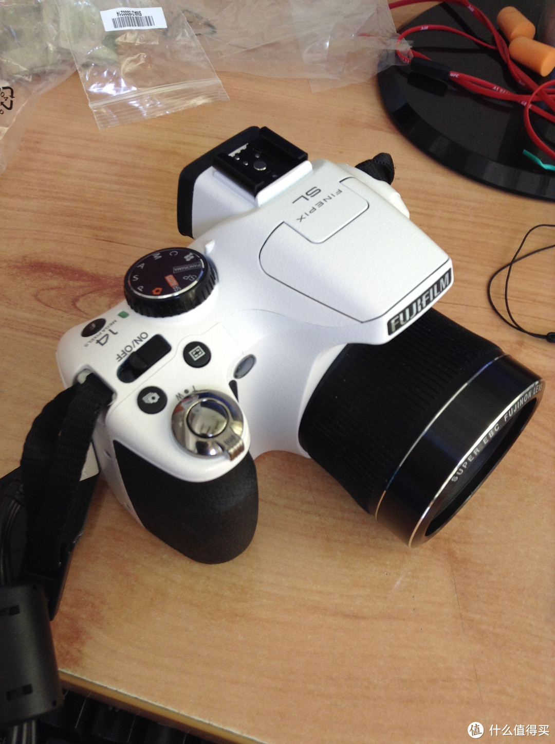 人参中的第一个相机：FUJIFILM 富士 FinePix SL305 数码相机 开箱+实拍