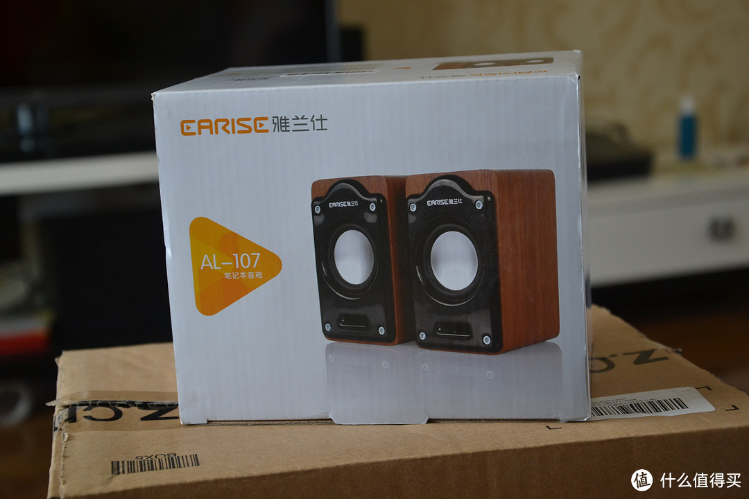 你们不能鄙视 EARISE 雅兰仕 AL-107 USB木质迷你线控 2.0笔记本音箱