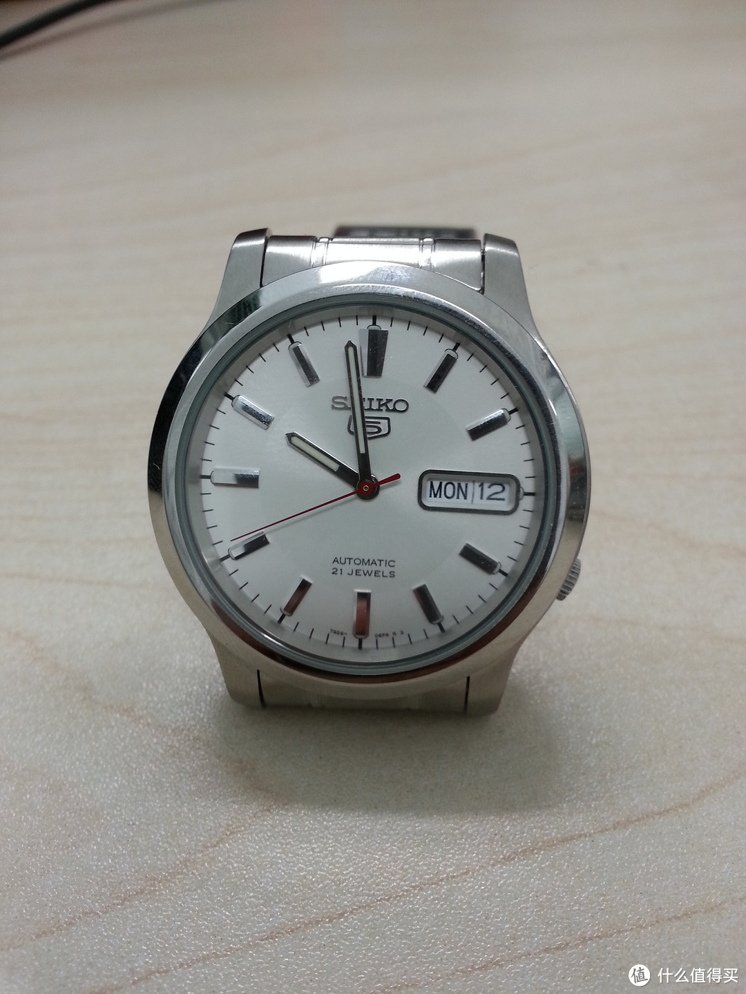 性价比超级高的机械表：Seiko 精工5号盾牌背透自动机械男表 SNK789K1