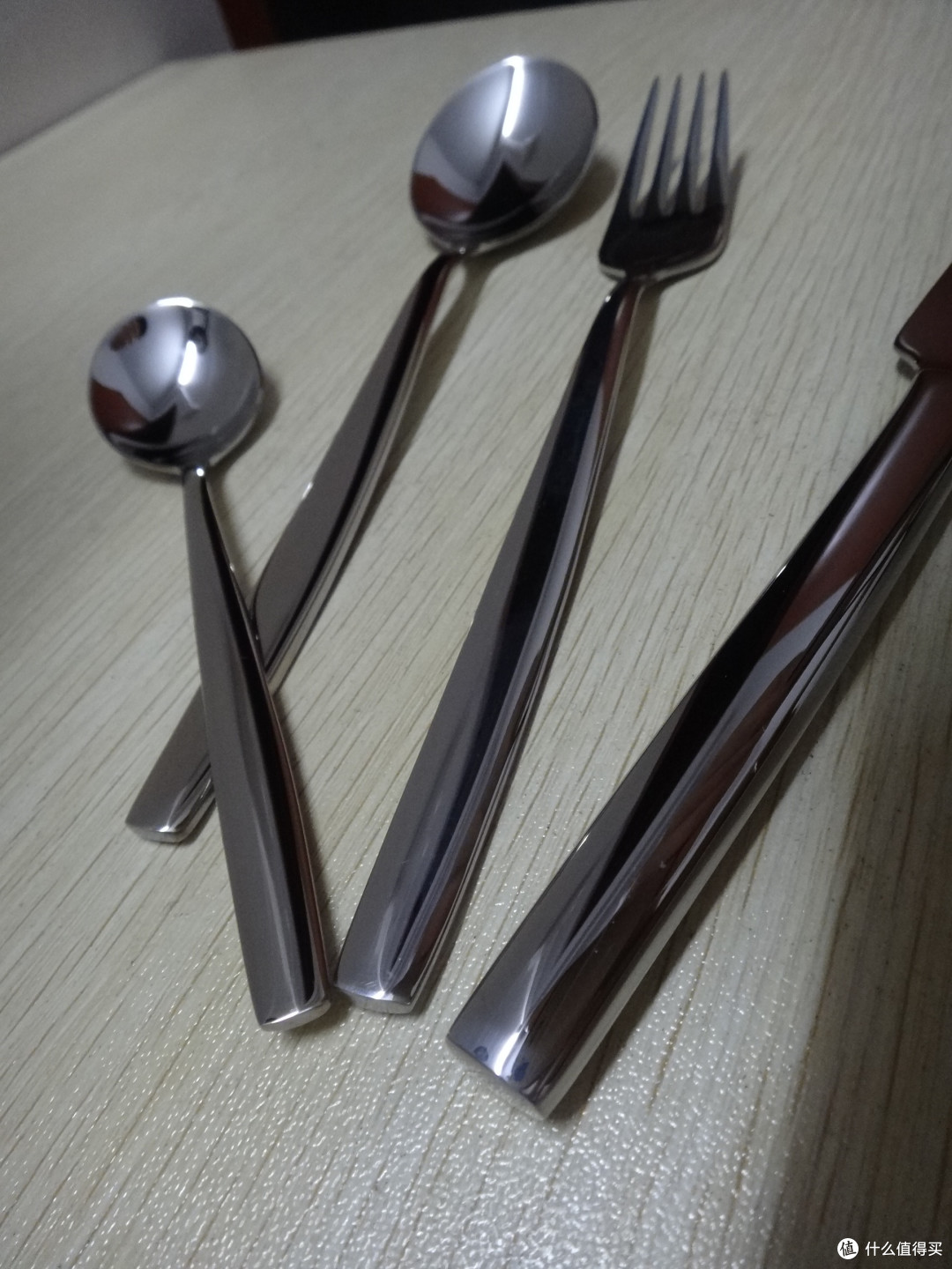 招行车主卡首刷礼——价值488元软妹币的WMF bistro 西餐餐具四件套