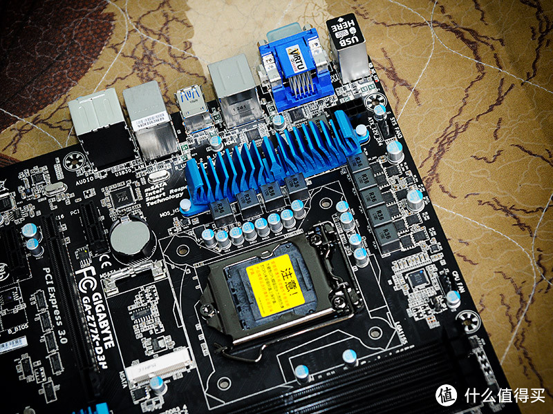 黑色堆料主板——GIGABYTE 技嘉 GA-Z77X-D3H 主板入手优缺点小评