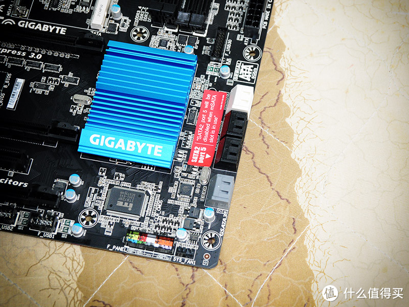 黑色堆料主板——GIGABYTE 技嘉 GA-Z77X-D3H 主板入手优缺点小评