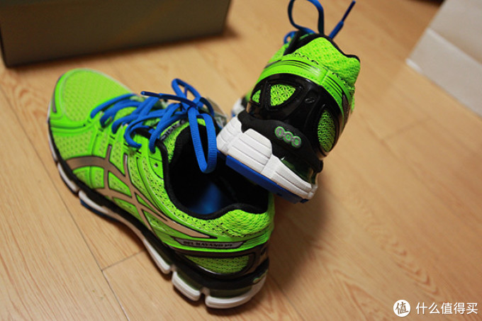 ASICS 亚瑟士 专业避震跑鞋 GEL-KAYANO 19 T300N