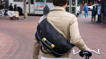 来自amazon的死飞邮差包 Timbuk2 天霸 Catapult Cycling Messenger Bag M码，动心了否？