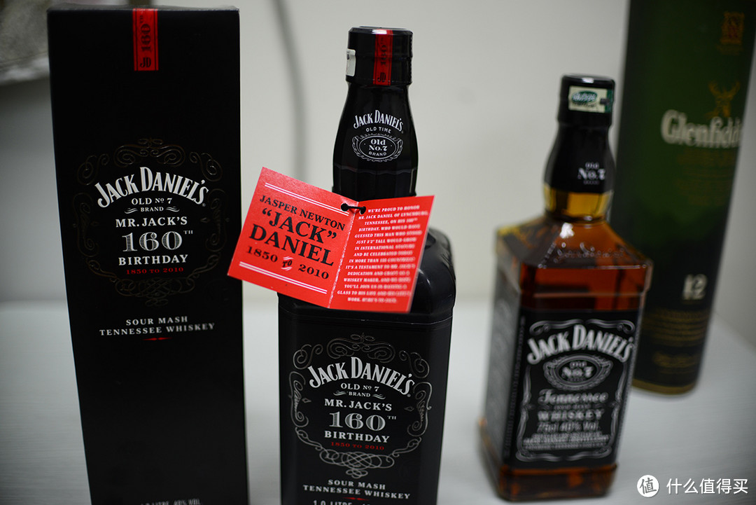 晒一晒霸气的 Jack Daniels 杰克丹尼 杰克先生诞生160周年 纪念装 威士忌（附普通版的杰克丹尼外观对比）