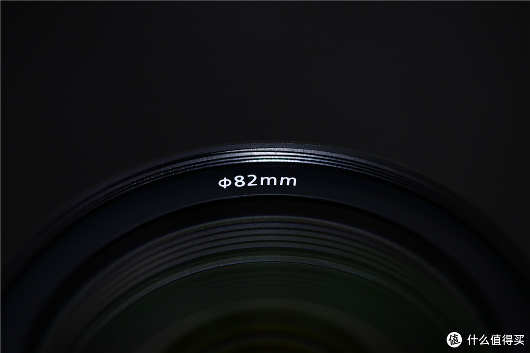 抵不住降价诱惑入手 Canon 佳能 EF 24-70mm f/2.8L II USM 镜头