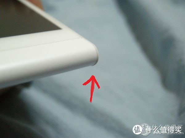 诸多做工细节问题：HUAWEI 华为 Ascend P6 智能手机