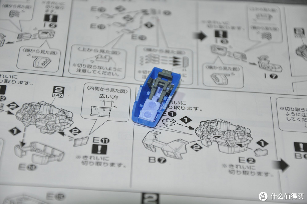 万代高达MG 1/100 RX-78-2 GUNDAM 3.0 开箱到素组完成 170P杀内存 红有三客串