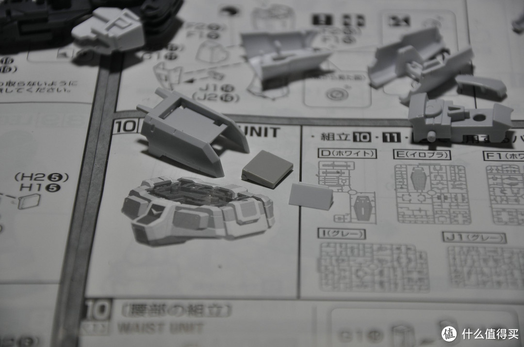 万代高达MG 1/100 RX-78-2 GUNDAM 3.0 开箱到素组完成 170P杀内存 红有三客串