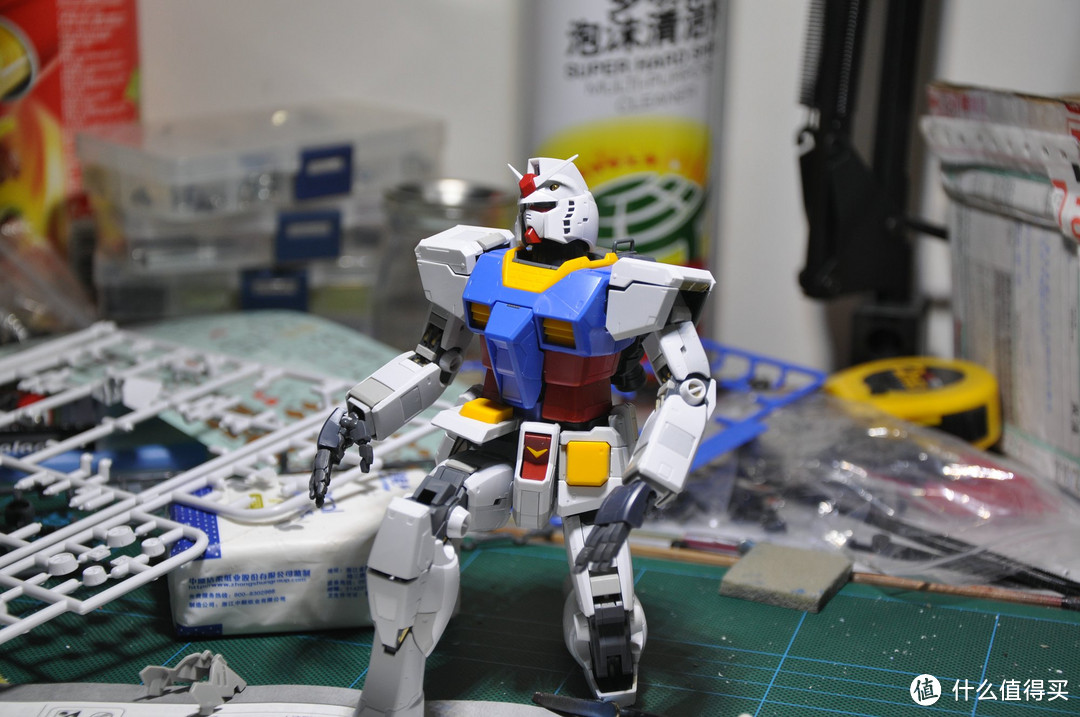 万代高达MG 1/100 RX-78-2 GUNDAM 3.0 开箱到素组完成 170P杀内存 红有三客串