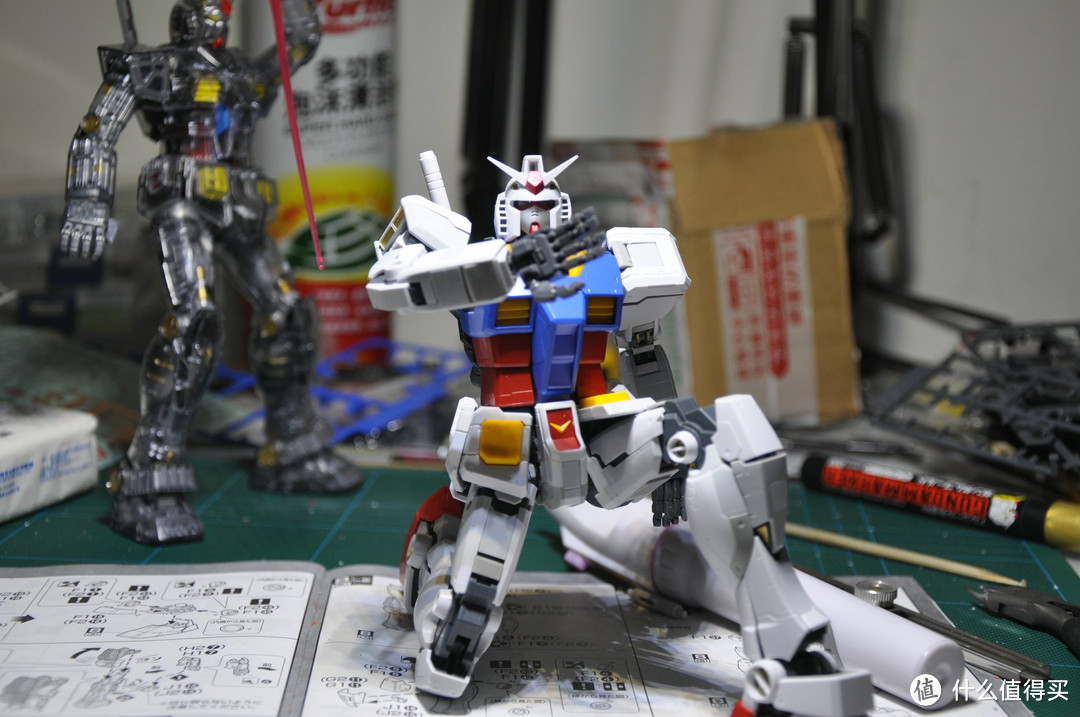 万代高达MG 1/100 RX-78-2 GUNDAM 3.0 开箱到素组完成 170P杀内存 红有三客串