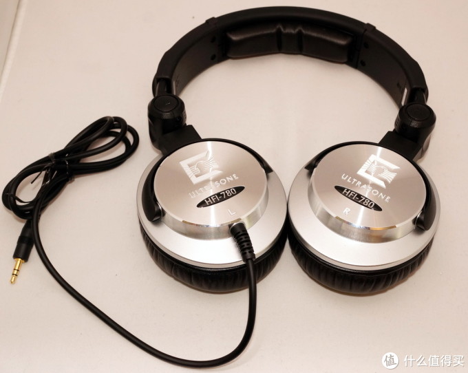 Ultrasone 极致 HFI-780 头戴式耳机 开箱 流行摇滚电子嘻哈音乐的利器