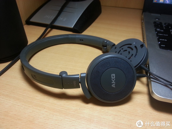 AKG 爱科技 K420 晒物广场:今日好晒单 乐心计步器、CASIO机械迷城、人体工学椅、神价索尼3NL、白菜声波牙刷、Samsonite双肩包、MacBook Pro