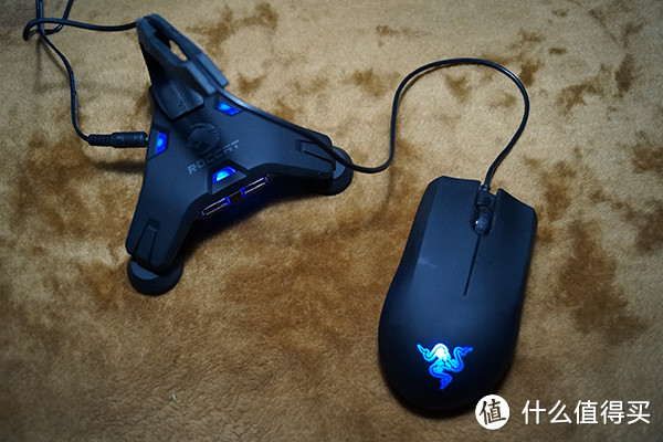 Roccat Apuri 冰豹线夹 巨蝎桌面助理