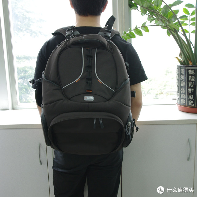 HUGGER The Whole Hogg 大草羊 1591 专业双肩单反包 值得拥有