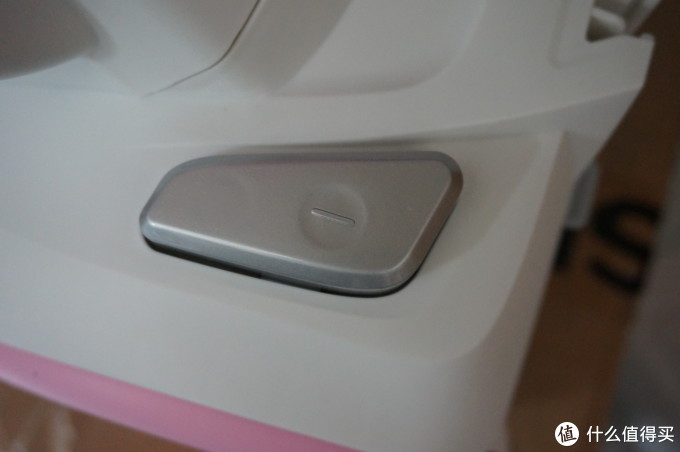 小清新设计,小巧实用——SKG家用真空吸尘器SKG3835