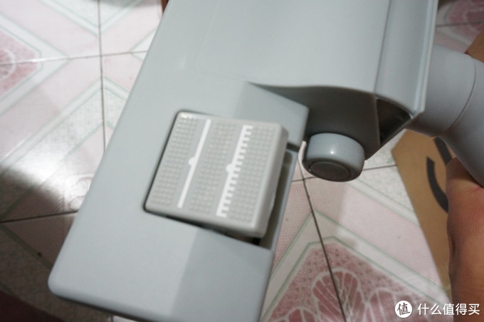 小清新设计,小巧实用——SKG家用真空吸尘器SKG3835