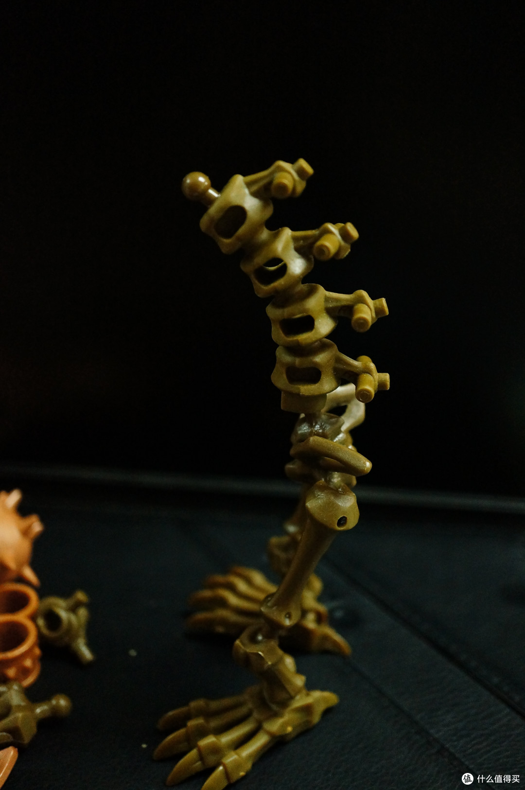 吧怪兽兵头部怪兽兵头部横七竖八的一推骨头横七竖八的一推骨头拿到手