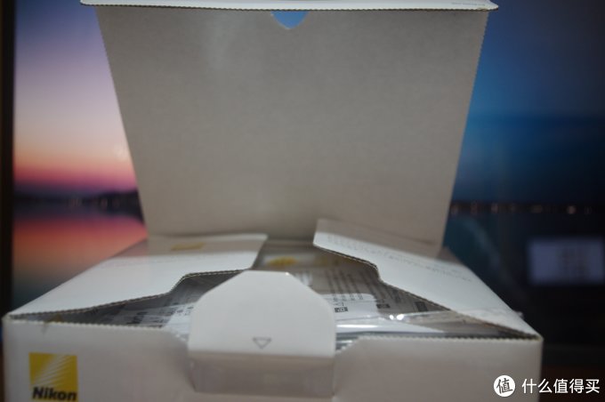 那一抹粉红色的骚:Nikon 尼康 J2 单镜头相机