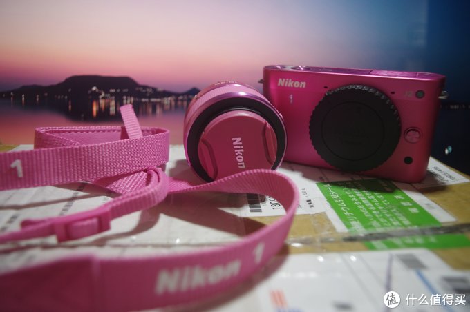 那一抹粉红色的骚:Nikon 尼康 J2 单镜头相机