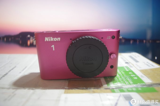 那一抹粉红色的骚:Nikon 尼康 J2 单镜头相机